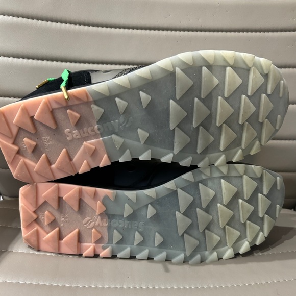 Trinidad James x Saucony shoes - Picture 5 of 8